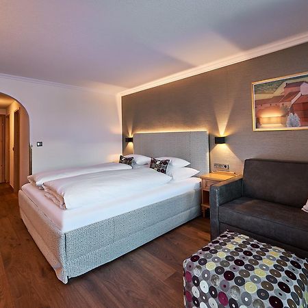 לך אם ארלברג Hotel Garni Edelweiss מראה חיצוני תמונה