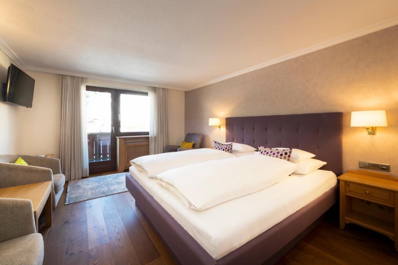 לך אם ארלברג Hotel Garni Edelweiss מראה חיצוני תמונה