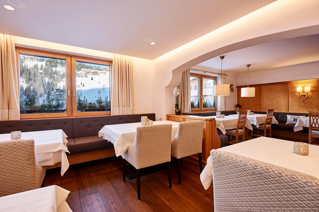 לך אם ארלברג Hotel Garni Edelweiss מראה חיצוני תמונה
