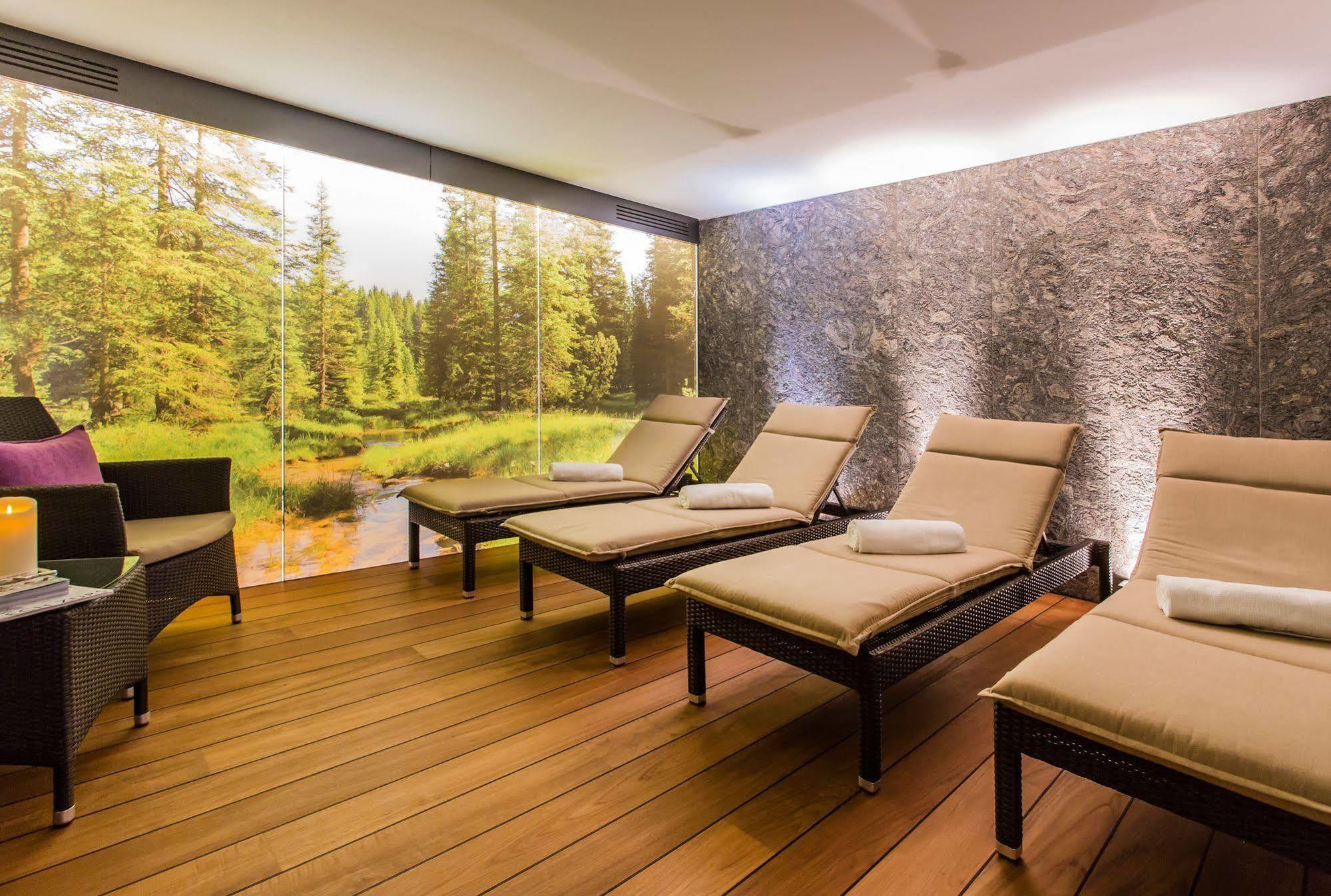 לך אם ארלברג Hotel Garni Edelweiss מראה חיצוני תמונה