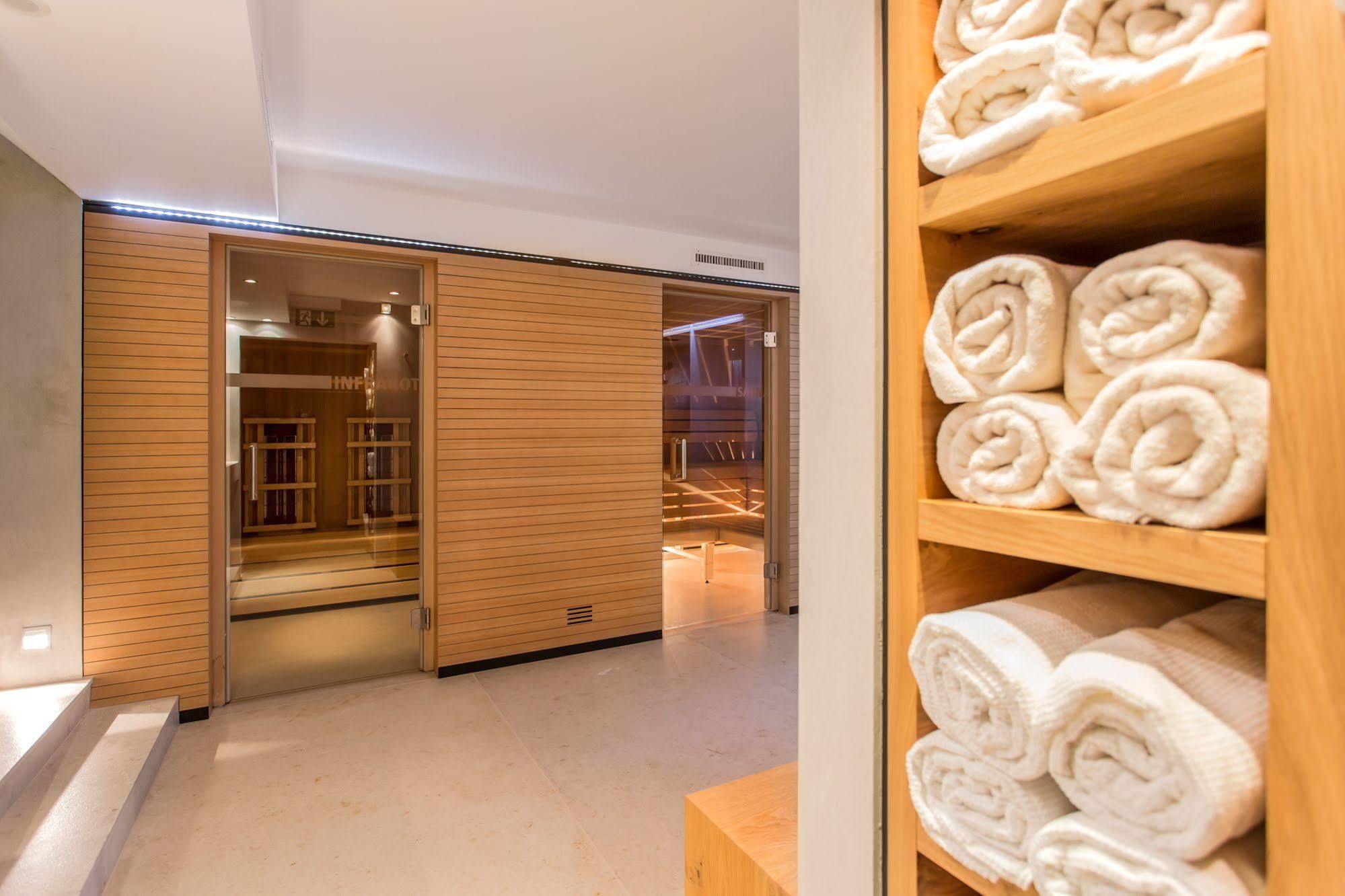לך אם ארלברג Hotel Garni Edelweiss מראה חיצוני תמונה